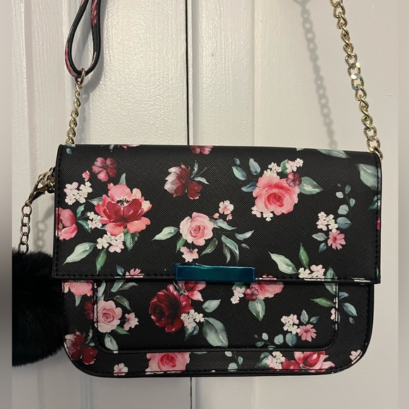 ARDENE Flowered Purse 👜 🌸 - Picture 3 of 6